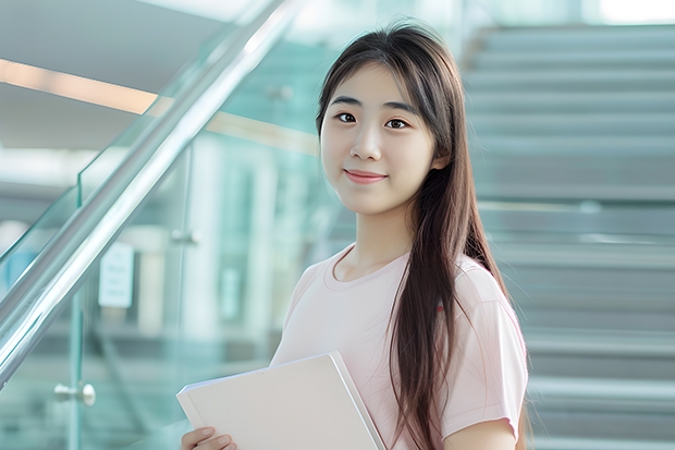 湖南工业大学音乐学院与长江大学艺术学院比较哪个更好？